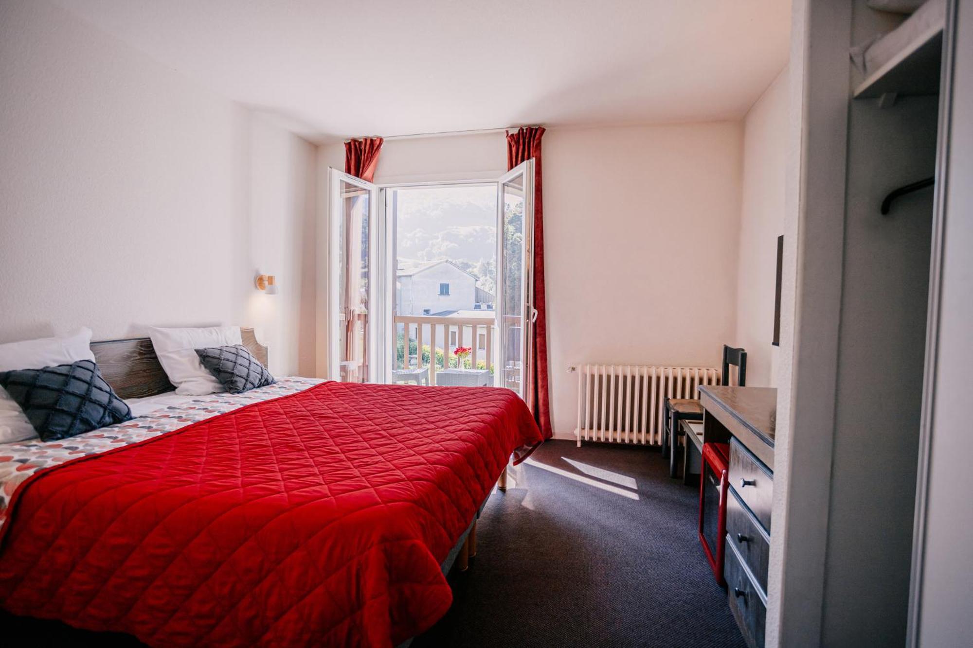 Hotel Le Montaigu Luz-Saint-Sauveur Buitenkant foto